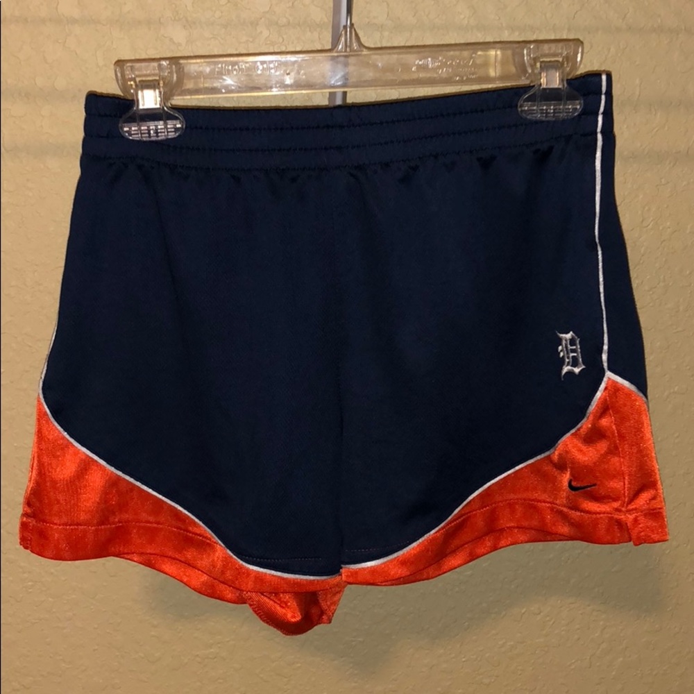 Nike Youth XL Detroit Tigers athletic shorts